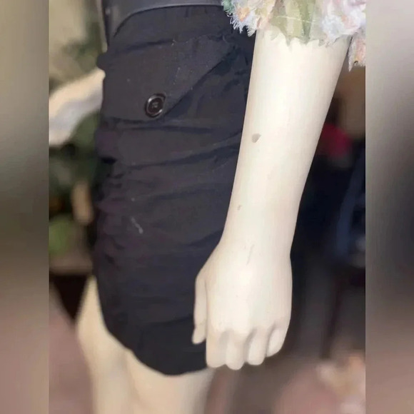 BLACK VALIA HIGH WAIST SHIRRED MINI SKIRT WITH FRONT FACING POCKETS 1x - Picture 6 of 15